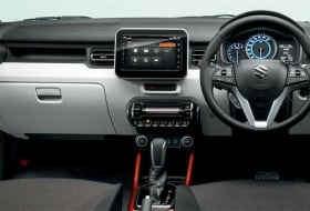 Orange Interior_Instrument Panel_HYBRID MZ_Safety Package_Navigation.jpg